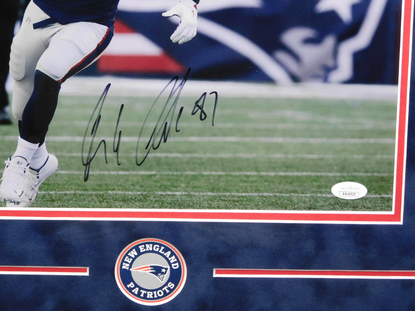 Rob Gronkowski Signed Autographed Framed 11x14 Photo New England Patriots JSA COA