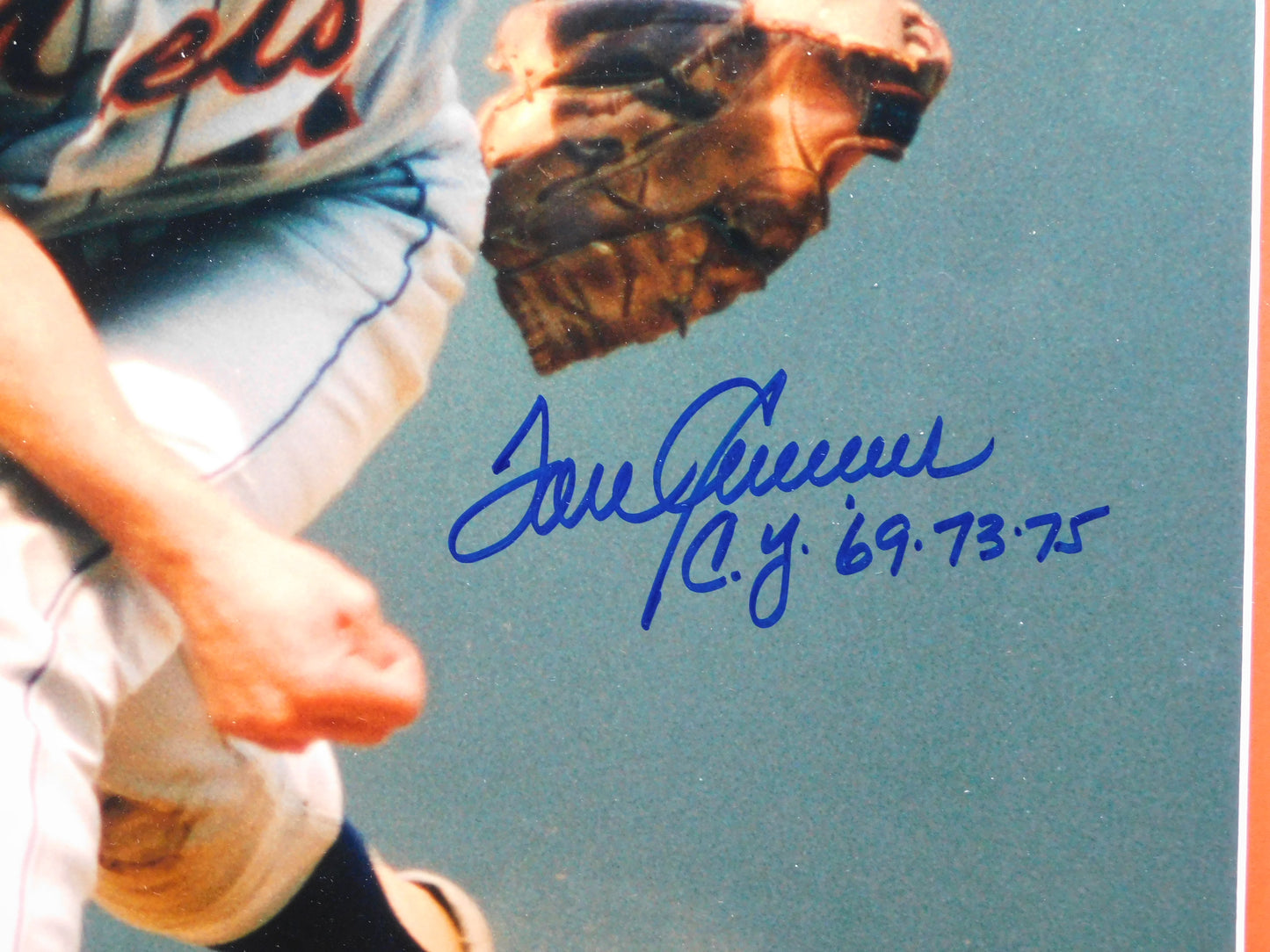 Tom Seaver Signed Framed 16x20 Photo Inscribed Cy Young New York Mets JSA COA