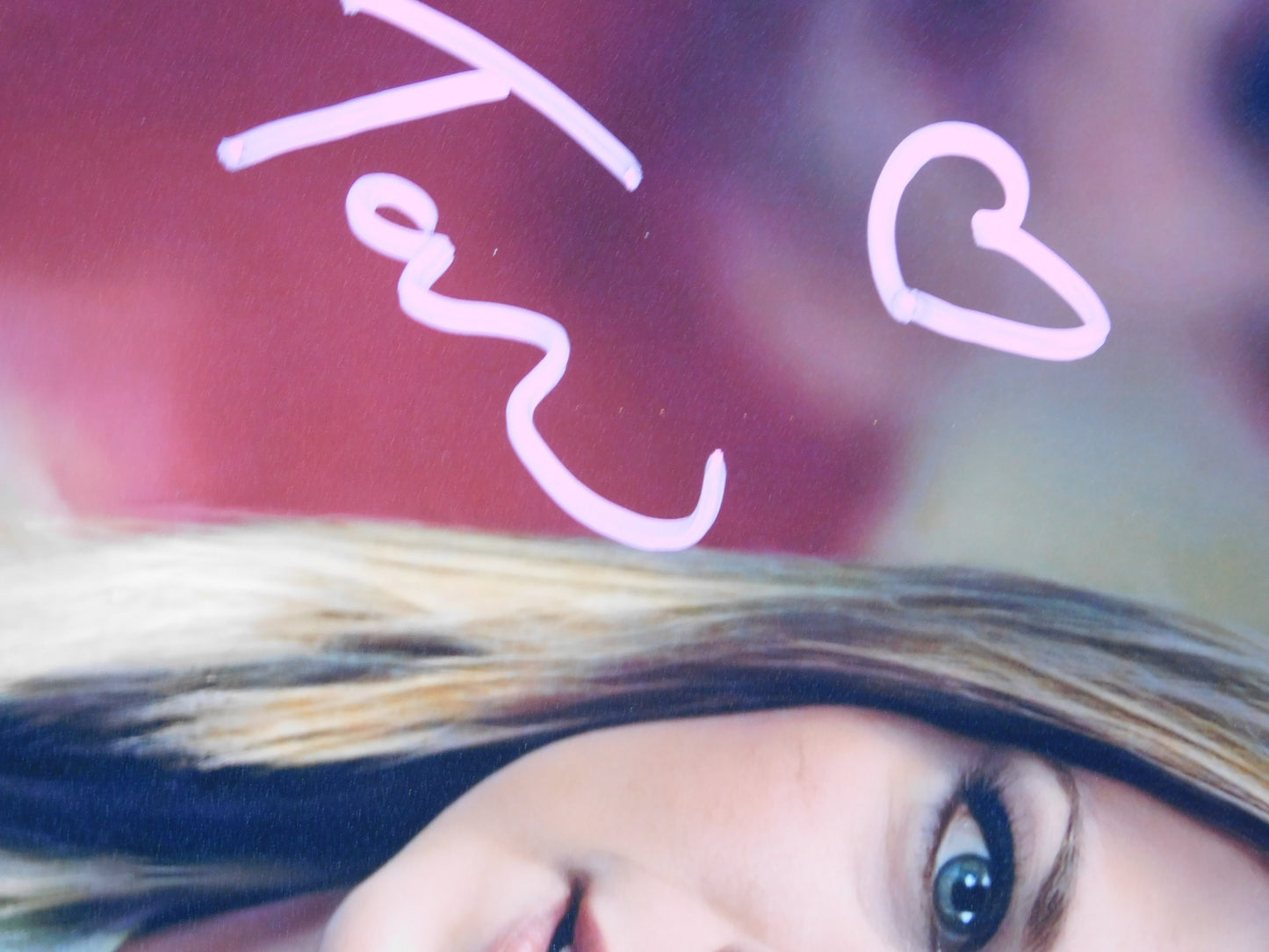 Tara Reid / Autographed 8x10 Photo JSA COA American Pie