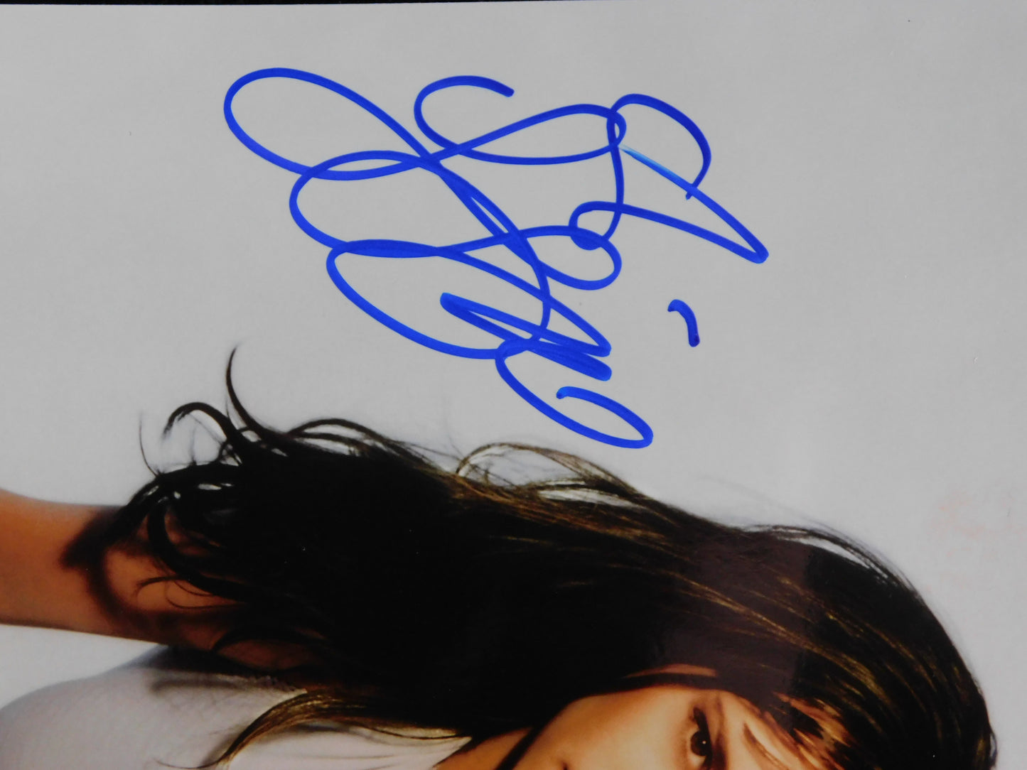 Jennifer Love Hewitt Signed / Autographed 8x10 Photo JSA COA