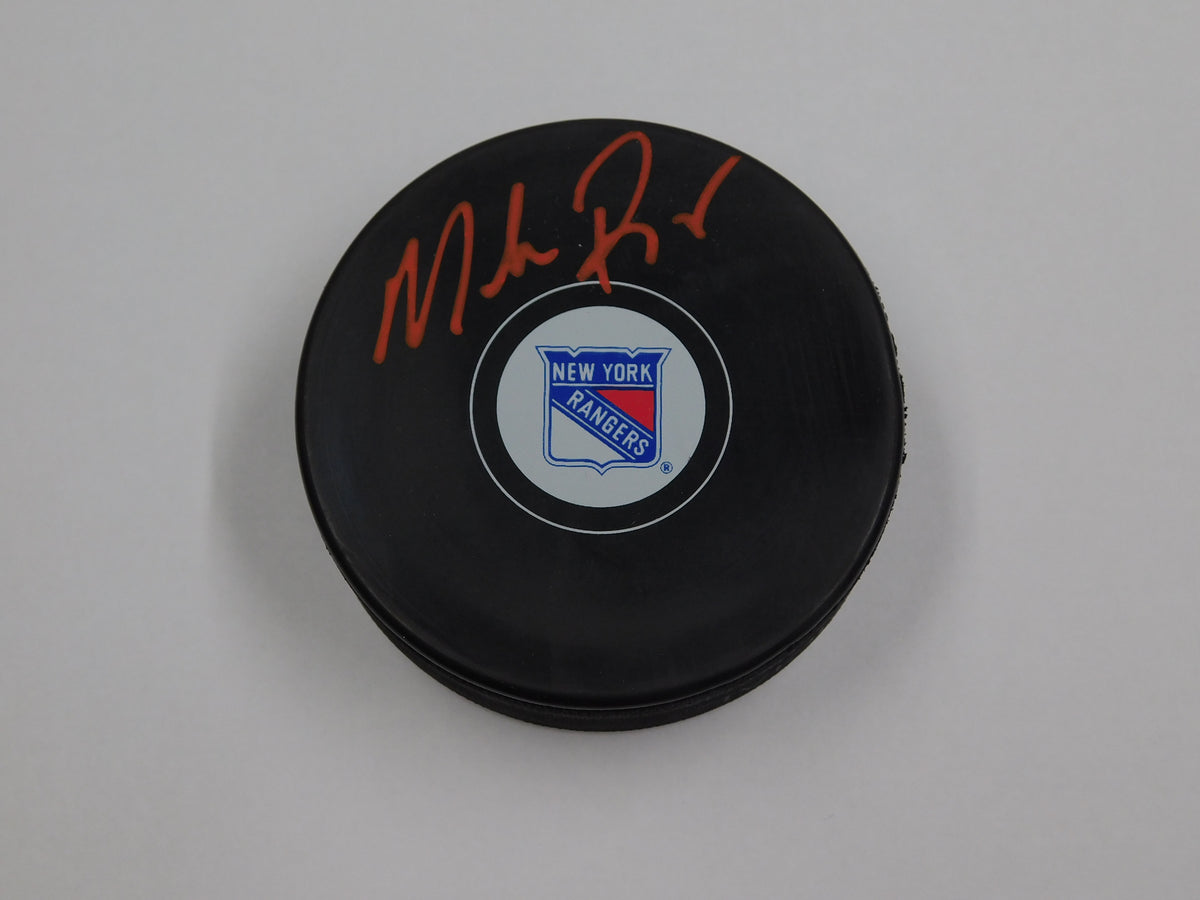 Mike Richter Signed Autographed New York Rangers Hockey Puck Champ Red JSA COA