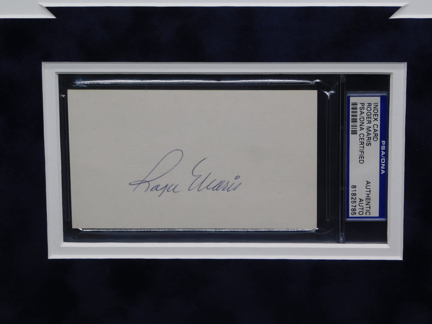 Roger Maris Signed Autographed Framed New York Yankees 3x5 Index Card PSA Slab