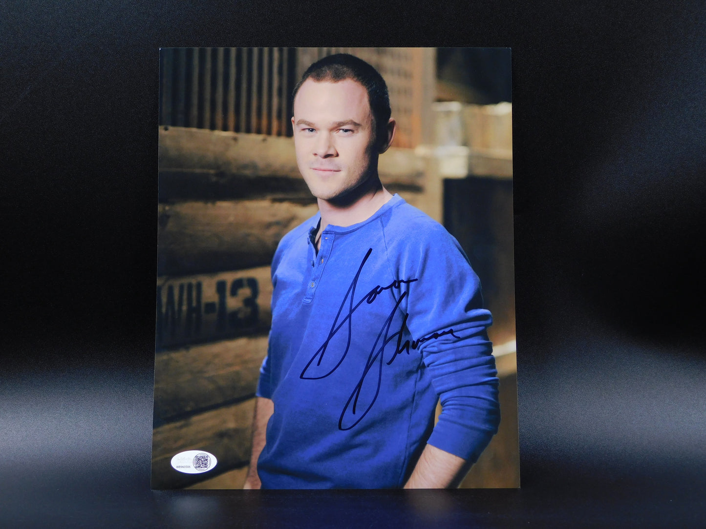 Aaron Ashmore Signed Autographed 8x10 Photo Actor The CW Smallville DC JSA COA C