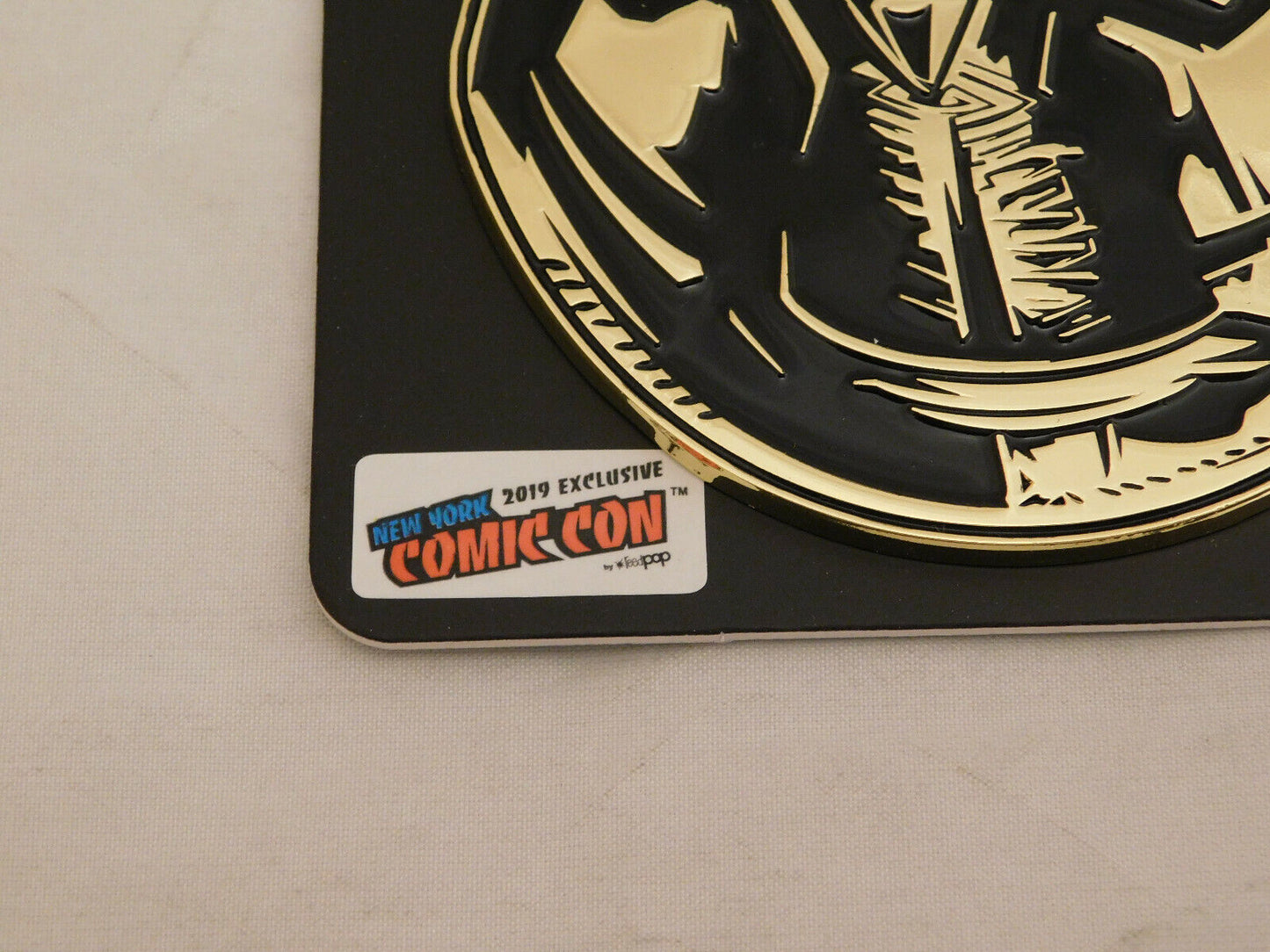 Avengers Endgame Toynk 6" Infinity Gauntlet Magnet Pin 2019 NYCC Exclusive LE