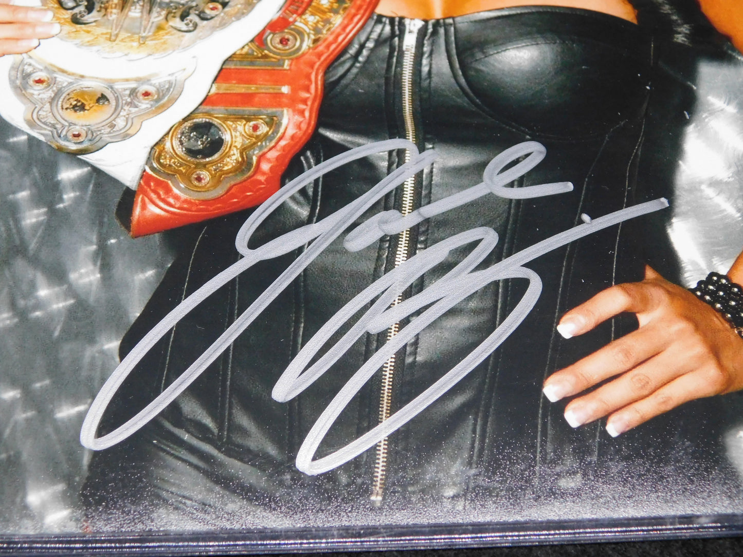 Gail Kim Signed Autographed 8x10 Photo TNA Knockout Womens Champion WWE AEW JSA COA (D)