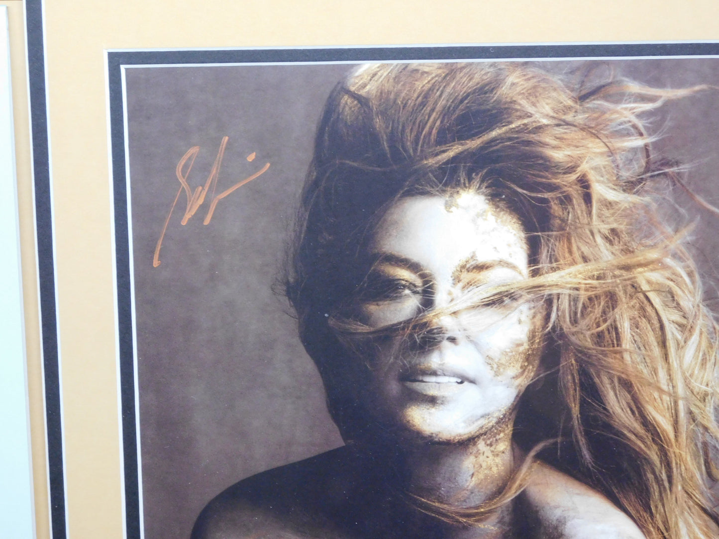 Shania Twain Signed Autographed Queen of Me Album Framed JSA COA Country Music