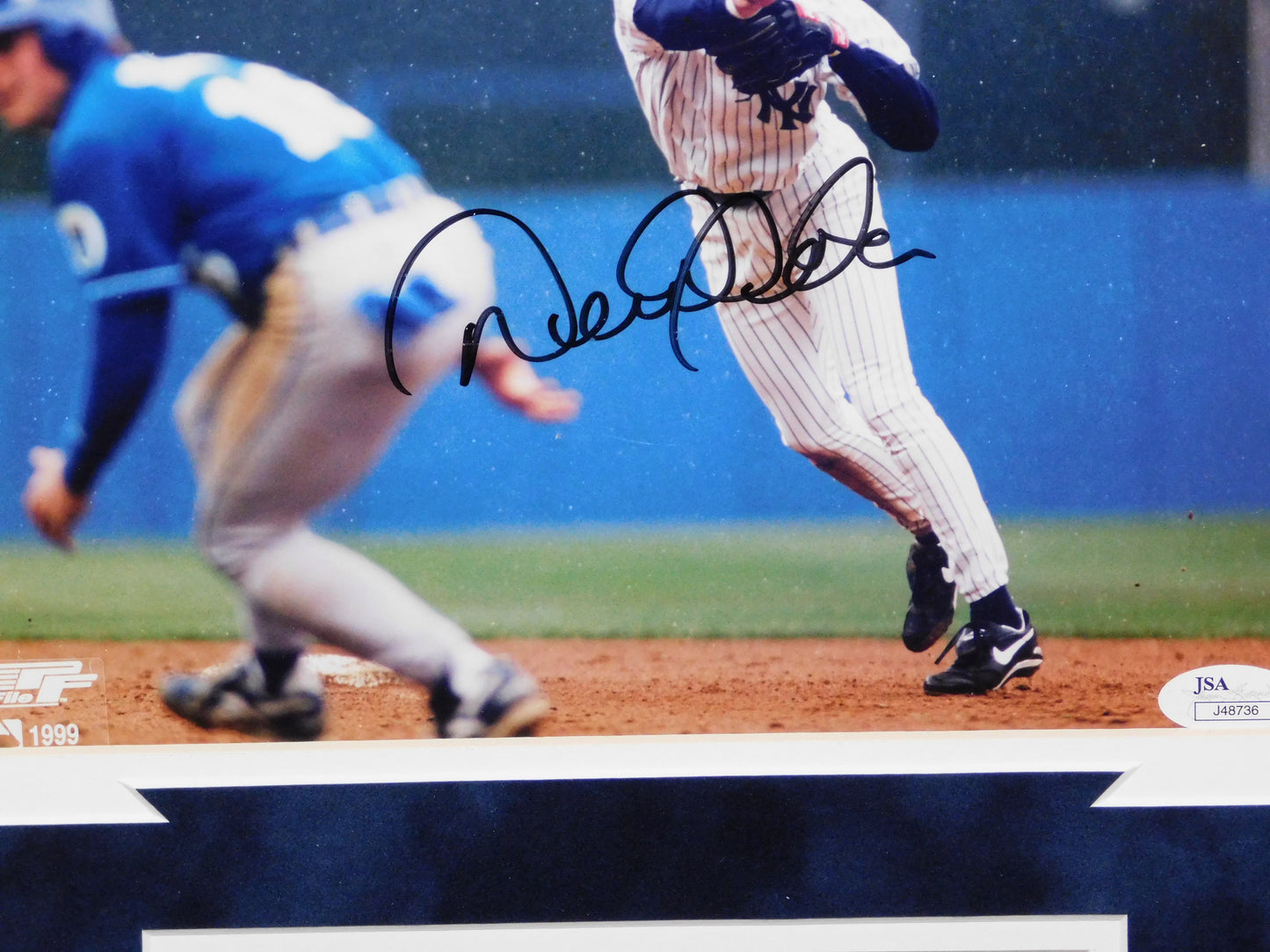 Derek Jeter Signed Autographed Framed 8x10 Photo New York Yankees MLB NYY JSA COA