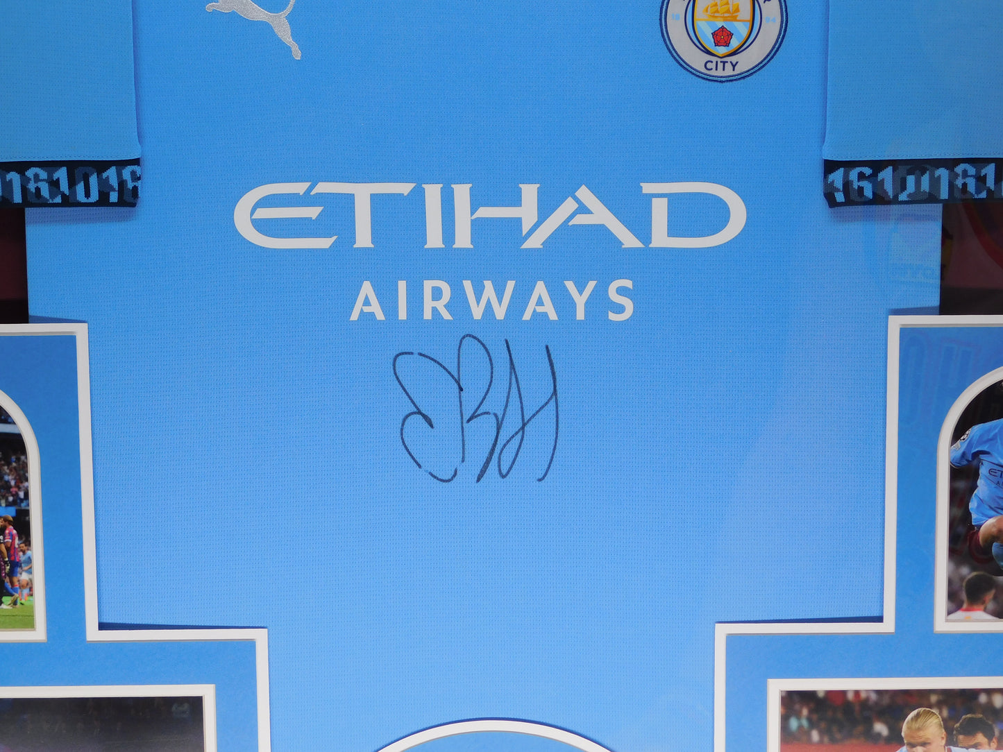 Erling Haaland Signed Autographed Framed Manchester City Jersey Beckett BAS COA