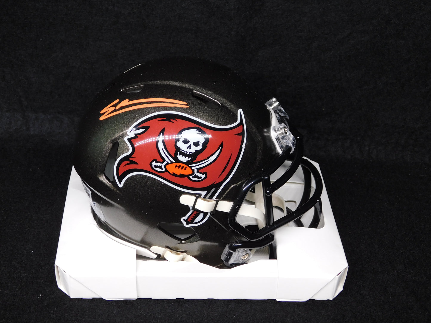 Elijah Roberts Signed Autographed Tampa Bay Buccaneers Mini Helmet BAS COA