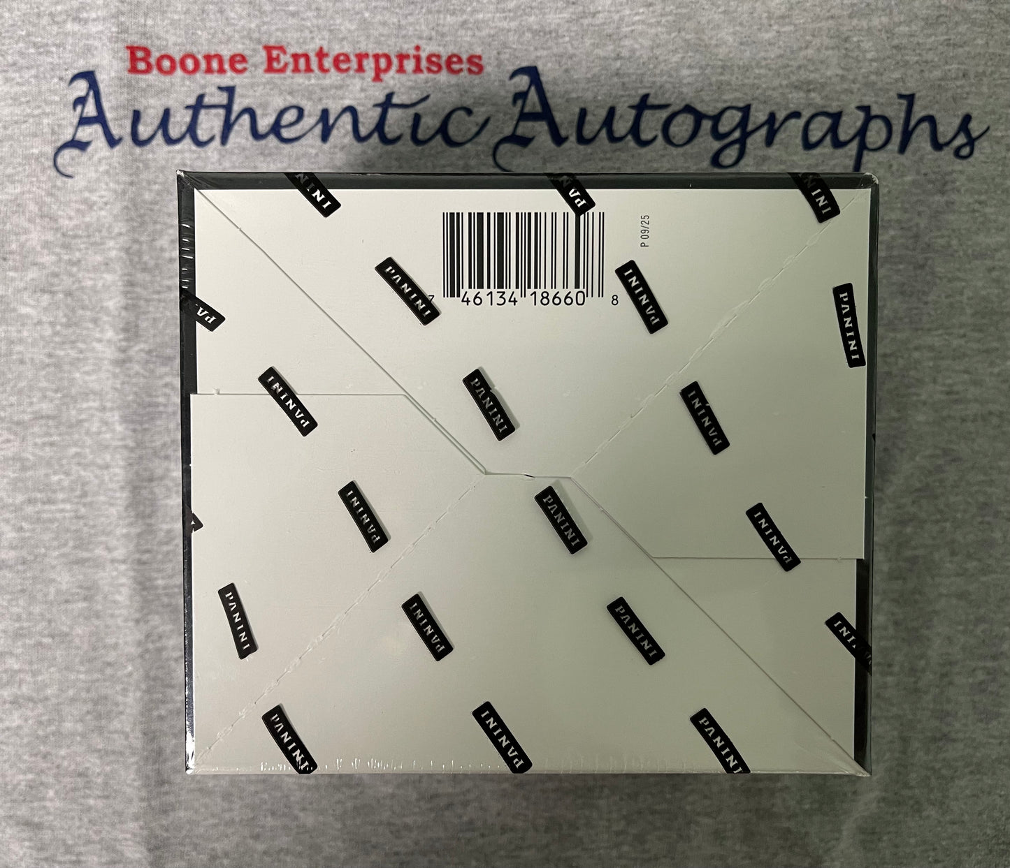 2025 Panini Absolute Football Retail Box Sealed Pink Parallels 192 Cards