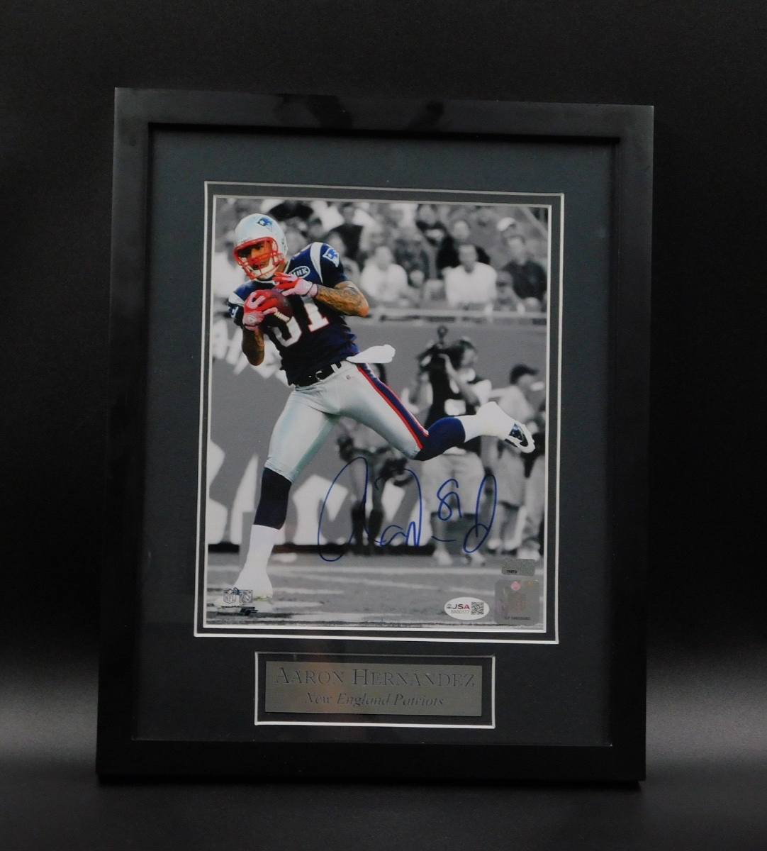 Aaron Hernandez Signed Framed Matted 8x10 Photo RARE Patriots JSA LOA