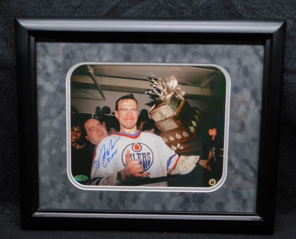 Mark Messier Signed Framed 8x10 Photo Inscribed MVP Steiner LOA Edmonton Oilers