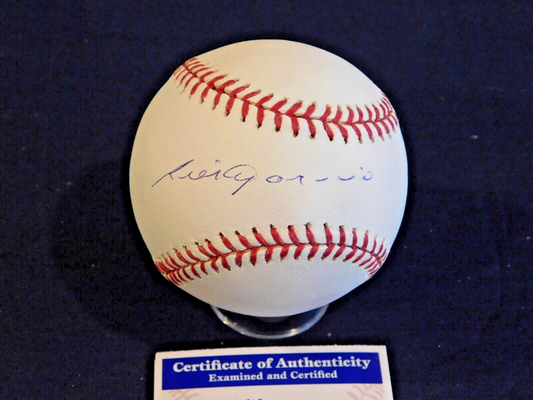 Luis Aparicio Signed / Autographed Official Major League Baseball PSA COA
