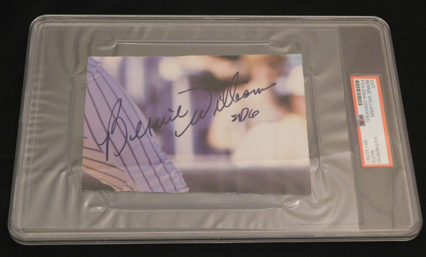 Bernie Williams Signed / Autographed 4 x 6 Cut PSA Slab New York Yankees Star