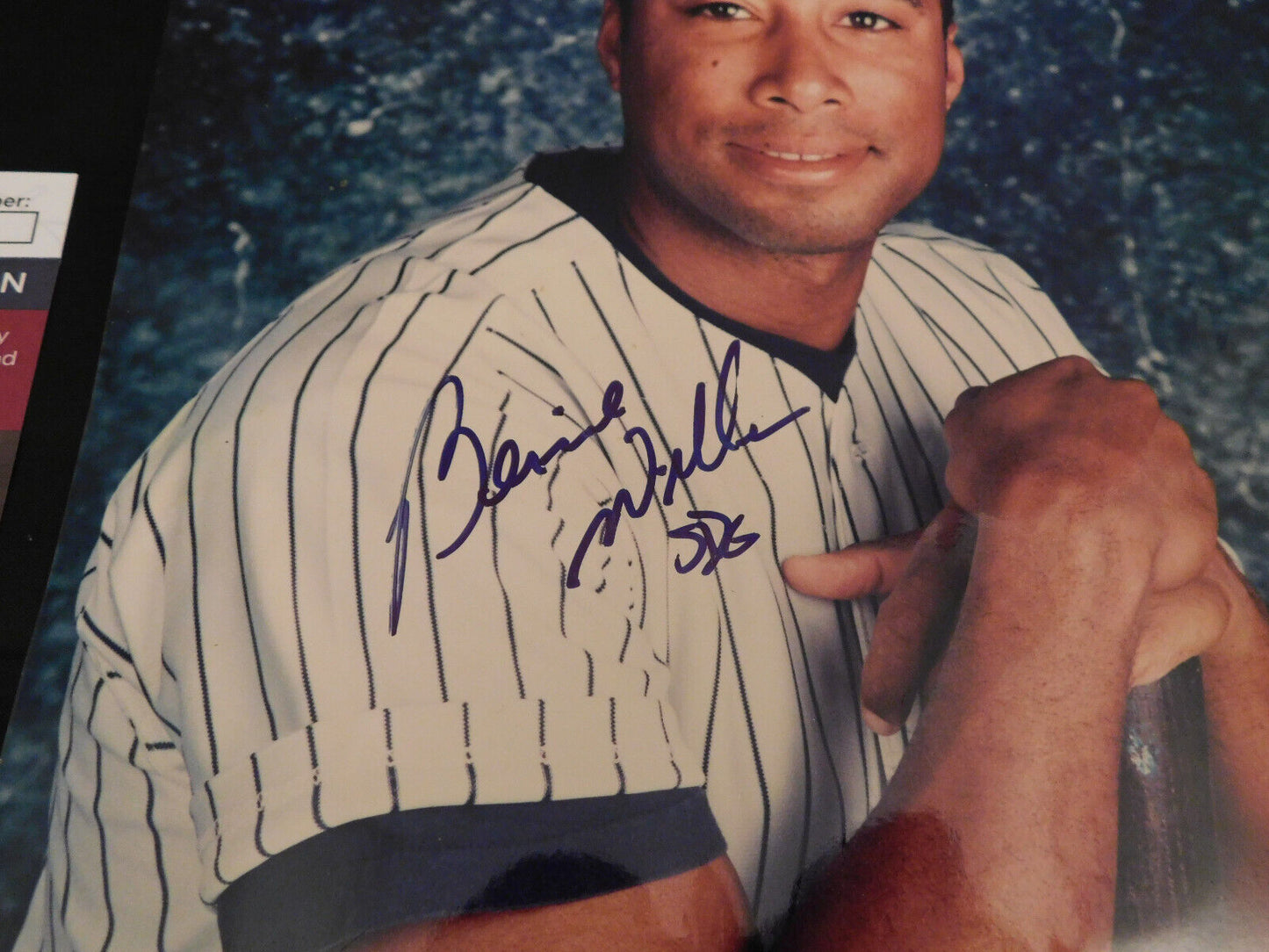 BERNIE WILLIAMS Signed / Autographed 8x10 New York Yankees Team Photo JSA COA